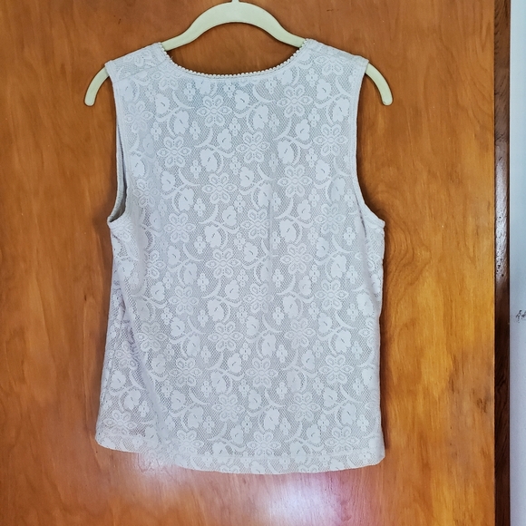 Sleeveless Net Overlay Shell Top**DISCOUNT ON SHIPPING** - Picture 2 of 3